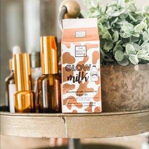 Glow Milk Liquid Face Highlighter